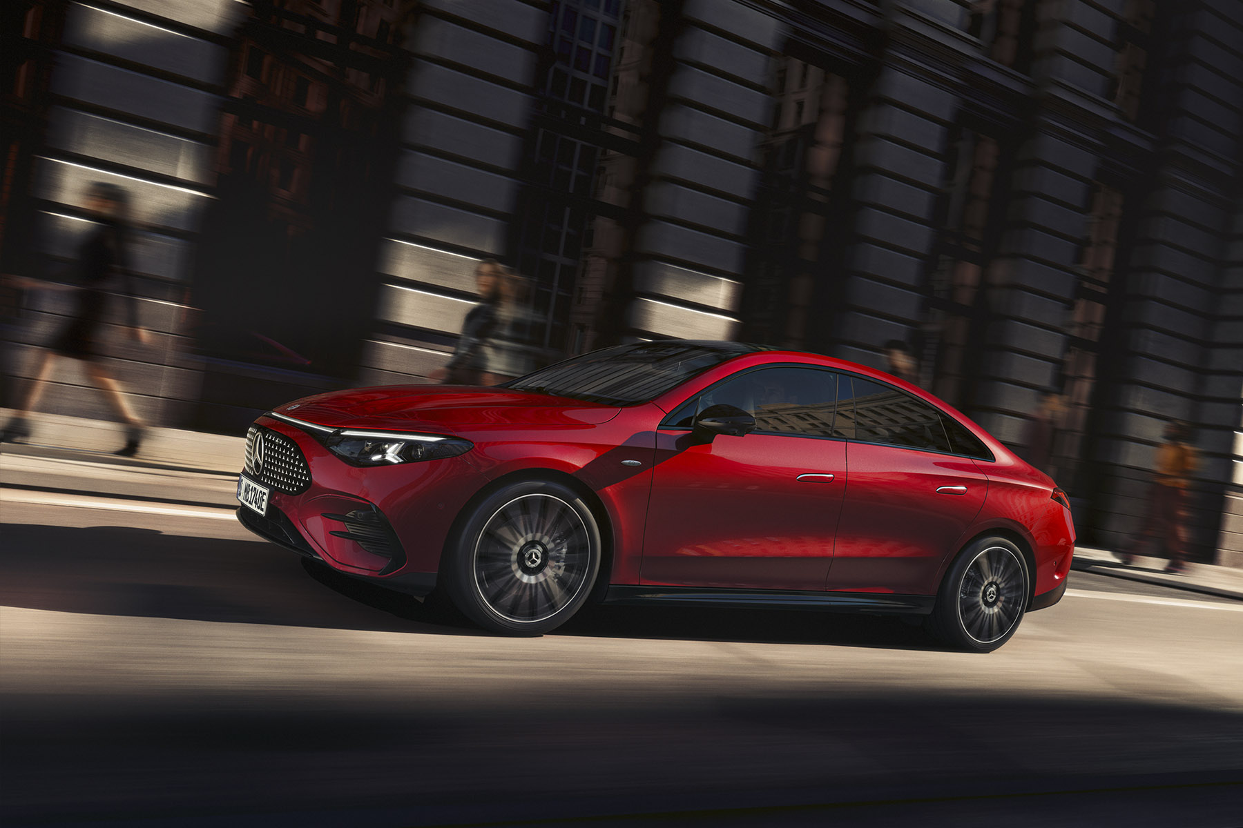 CLA Sedan 電動轎車